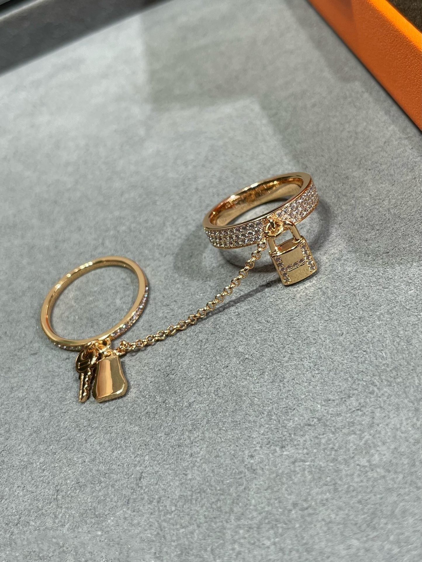 [Saipan]HM KELLY CLOCHETTE DOUBLE RING IN  WITH DIAMONDS