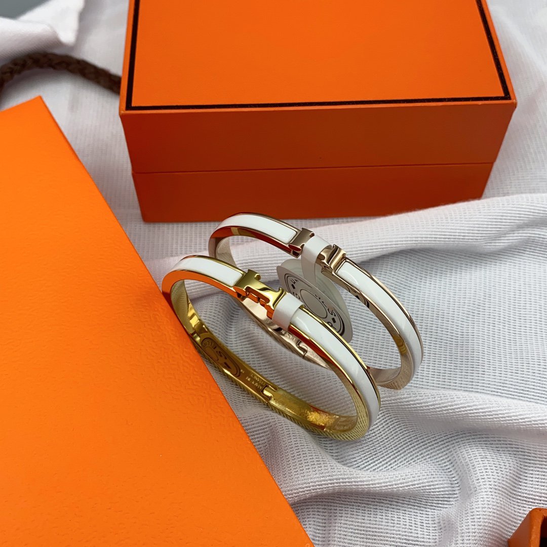 [Saipan]CLASSIC HM CLIC WHITE 8MM ENAMEL BRACELET