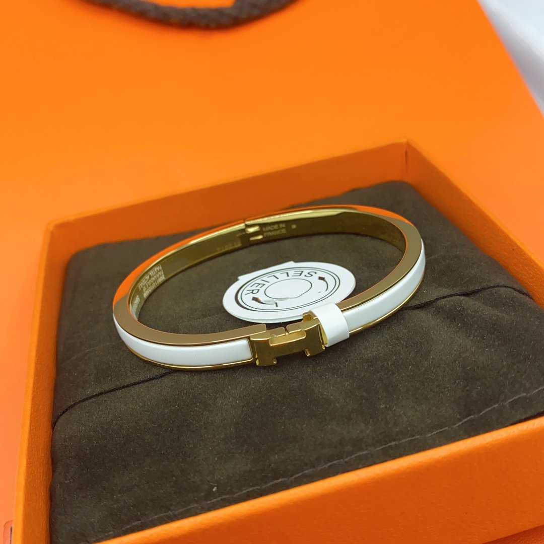 [Saipan]CLASSIC HM CLIC WHITE 8MM ENAMEL BRACELET