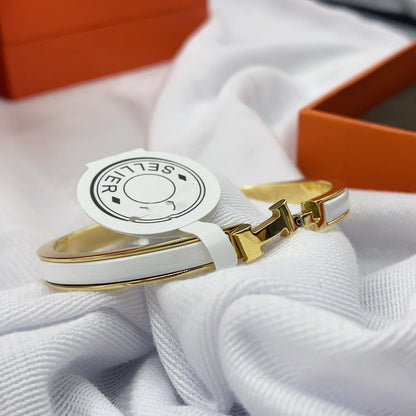 [Saipan]CLASSIC HM CLIC WHITE 8MM ENAMEL BRACELET