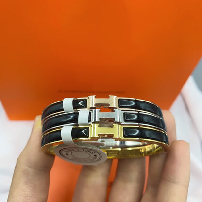 [Saipan]CLASSIC HM CLIC BLACK 8MM ENAMEL BRACELET
