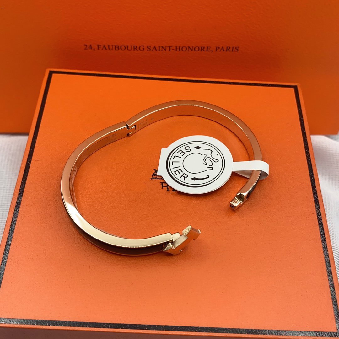 [Saipan]CLASSIC HM CLIC BLACK 8MM ENAMEL BRACELET