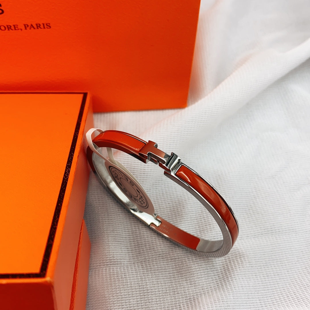 [Saipan]CLASSIC HM CLIC RED 8MM ENAMEL BRACELET