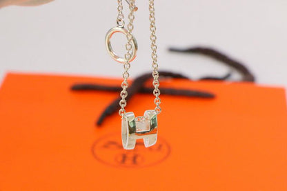 [Saipan]HM NECKLACE H LETTER OVAL SERIES