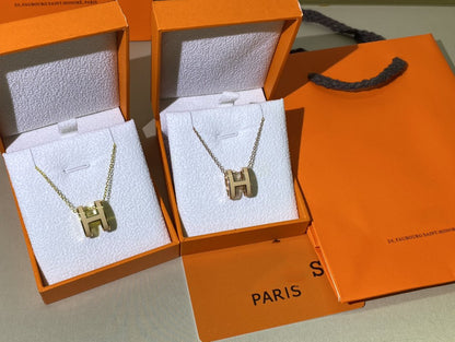 [Saipan]HM CLIC YELLOW ENAMEL GOLD NECKLACE