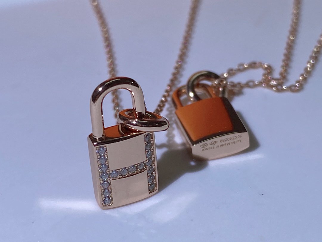 [Saipan]HM ADVANCED NICHE LOCK HEAD NECKLACE DIAMONDS