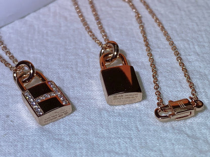 [Saipan]HM ADVANCED NICHE LOCK HEAD NECKLACE DIAMONDS