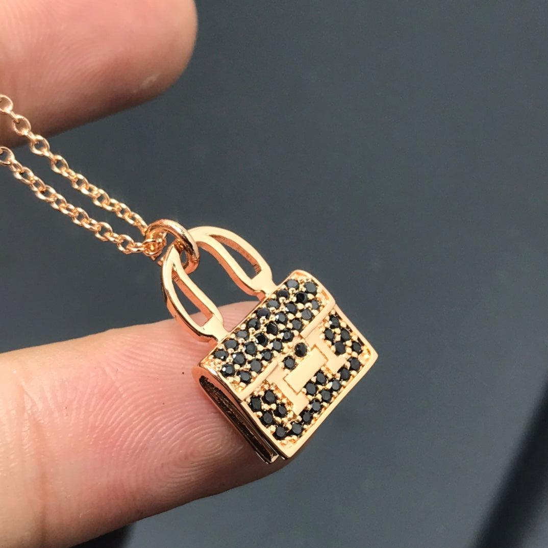 [Saipan]HM NECKLACE ARRIVAL BLACK DIAMOND