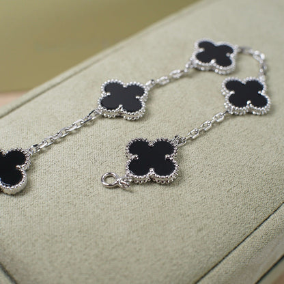 [Saipan]LUCKY CLOVER 5-MOTIF BRACELET - BLACK OXNY COLLECTION