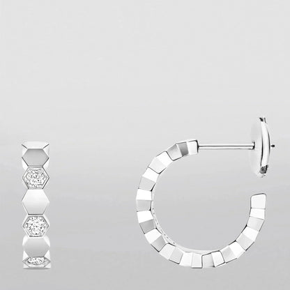 [Saipan]Hollow Design Four-Leaf Clover Flower Shape Ring