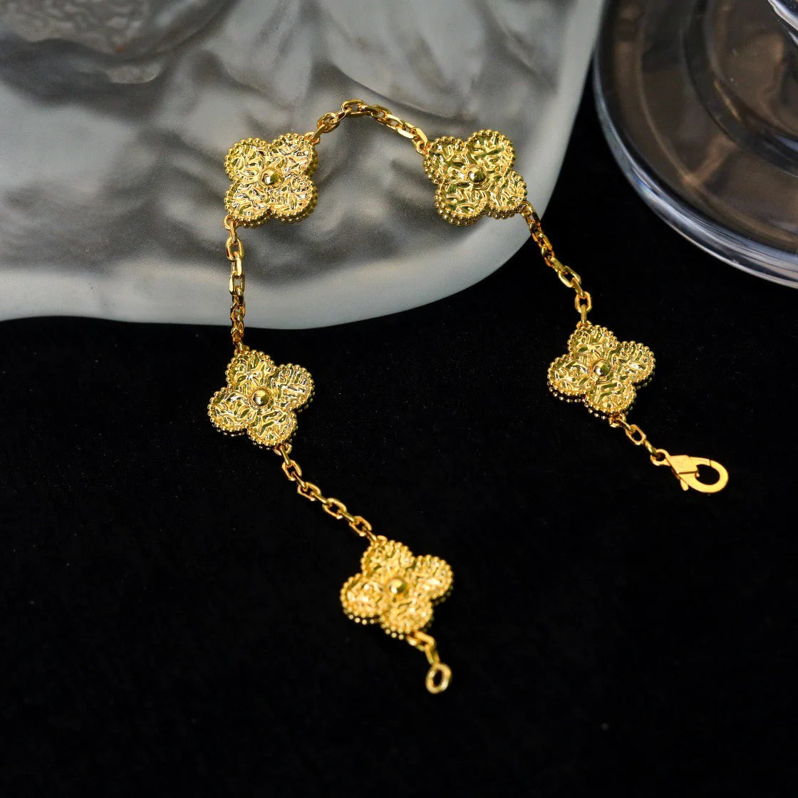 [Saipan]LUCKY CLOVER 5-MOTIF BRACELET - BRONZING