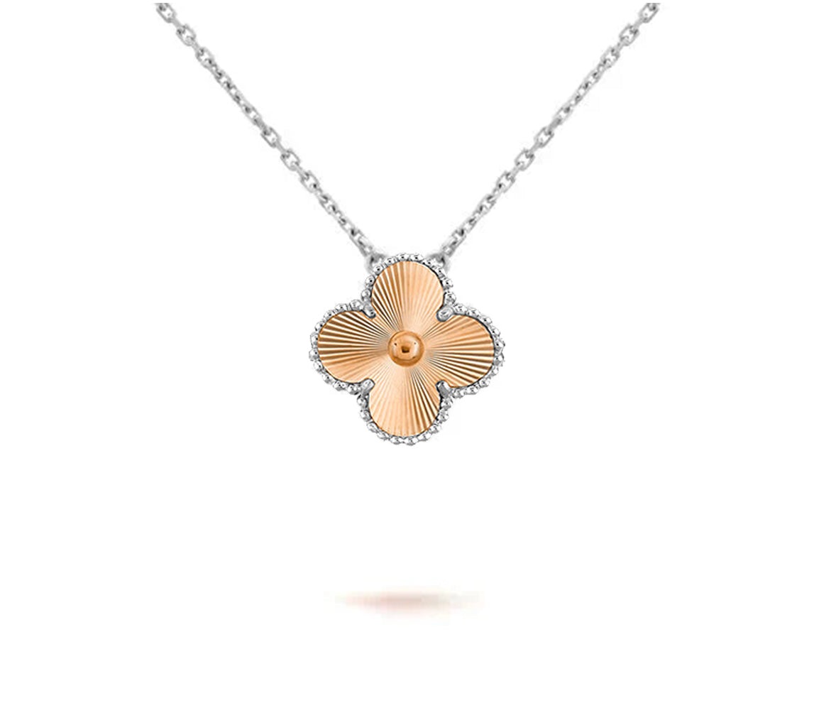 [Saipan]15MM CLOVER FLOWER PENDANT NECKLACE WHITE GOLD COLLECTION
