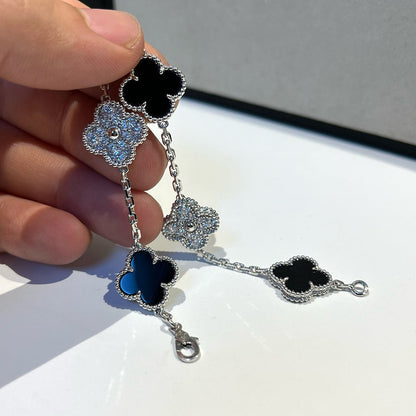 [Saipan]LUCKY CLOVER 5-MOTIF BRACELET - BLACK OXNY COLLECTION