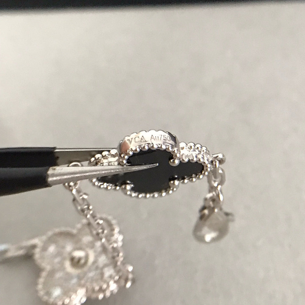 [Saipan]LUCKY CLOVER 5-MOTIF BRACELET - BLACK OXNY COLLECTION
