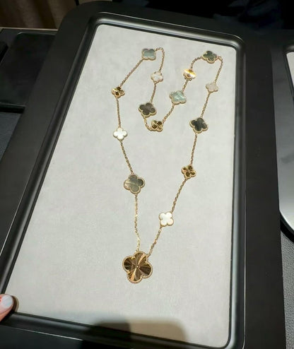 [Saipan]DETACHABLE 15-MOTIF CLOVER STATEMENT SET - GREY MOTHER-OF-PEARL & LASER