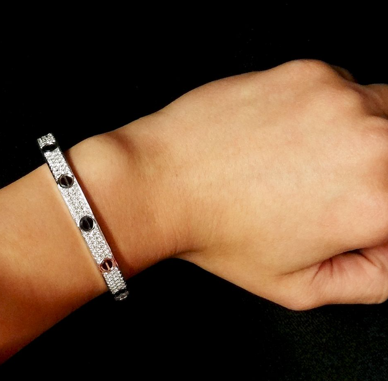 [Saipan]CLASSIC 6.1MM LOVE BANGLE - DIAMOND PAVÉ & BLACK CERAMIC