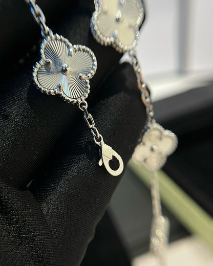 [Saipan]LUCKY CLOVER 5-MOTIF BRACELET - LASER COLLECTION